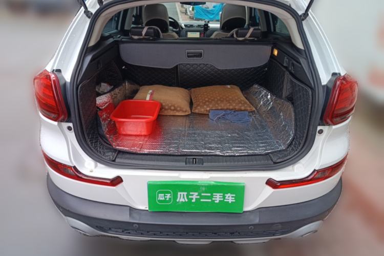 Used Qoros 5 2019 Qoros 5S 1.6 TGDI Prestige Model Trunk