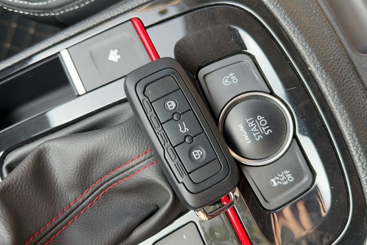 Used Qoros 5 2019 1.6T Automatic Zhiyun Connect (AliOS) Edition Prestige Model Vehicle Key