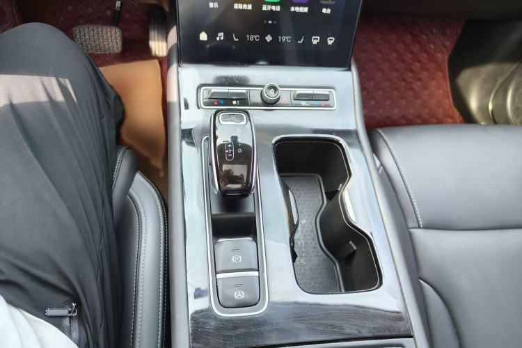 Used Qoros 7 2020 1.6T Escort Elite Model Gear Lever