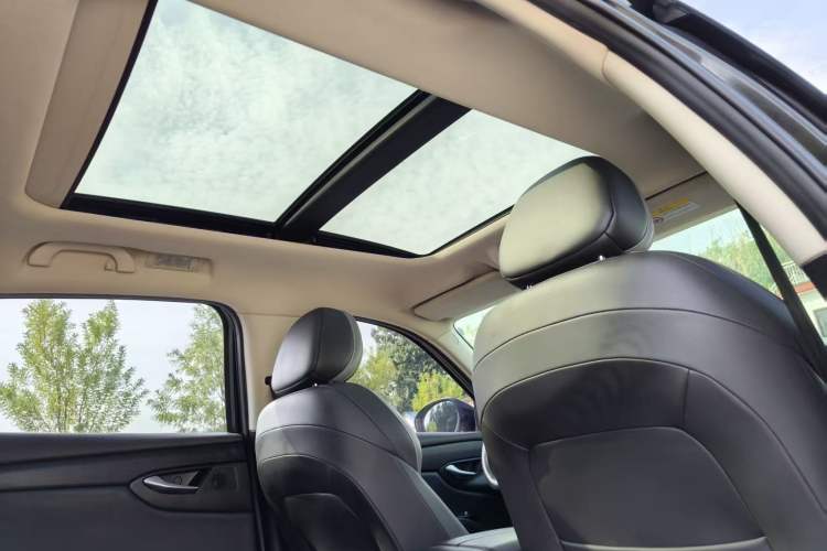 Used Qoros 7 2020 1.6T Escort Elite Model Interior 6