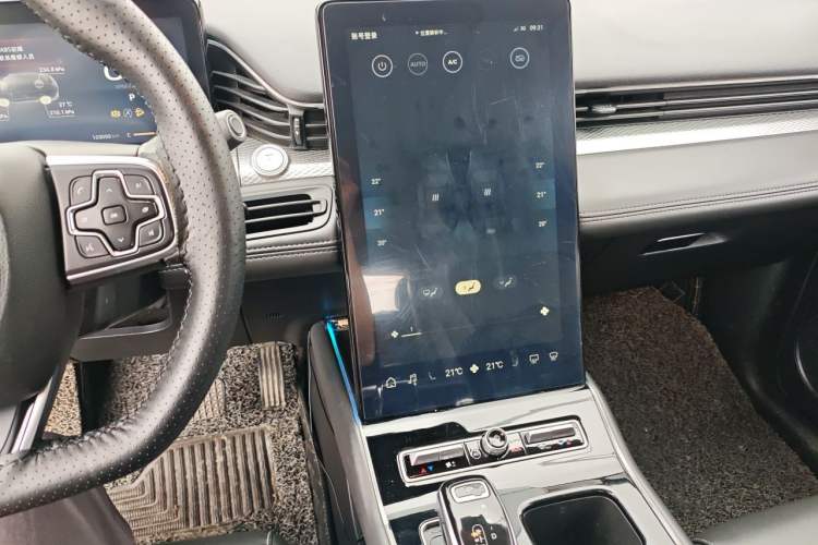Used Qoros 7 2020 1.8T Cruise Luxury Model Audio And AC Panel