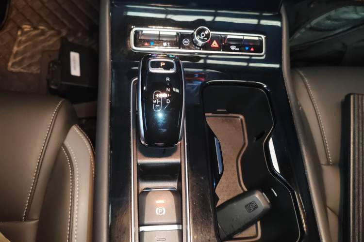 Used Qoros 7 2020 1.6T Cruise Luxury Model Gear Lever
