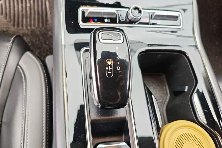Used Qoros 7 2020 1.8T Cruise Luxury Model Gear Lever