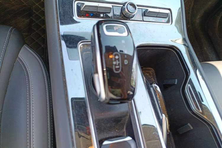 Used Qoros 7 2020 1.6T Cruise Luxury Model Gear Lever