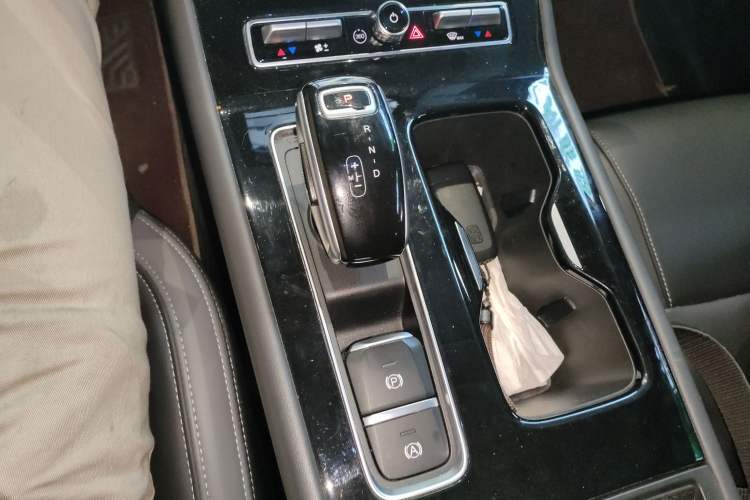 Used Qoros 7 2020 1.6T Cruise Luxury Model Gear Lever