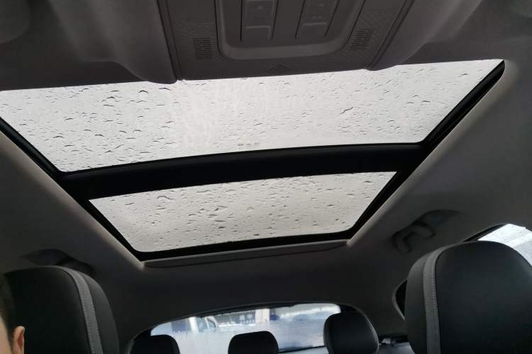 Used Qoros 7 2020 1.8T Escort Elite Edition Headliner