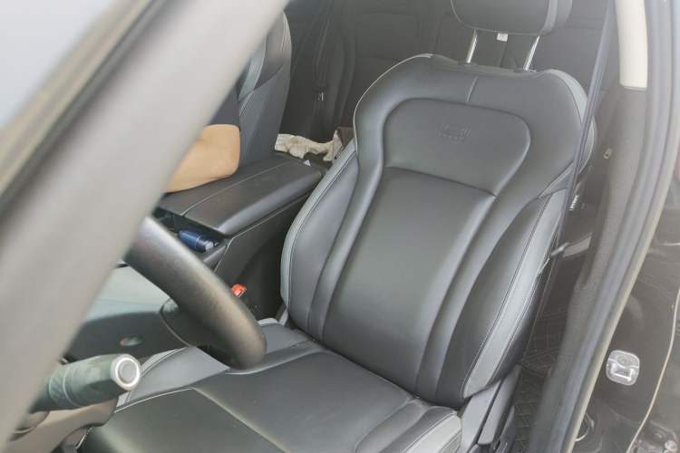 Used Qoros 7 2020 1.8T Flagship Navigation Model Left Front Seat
