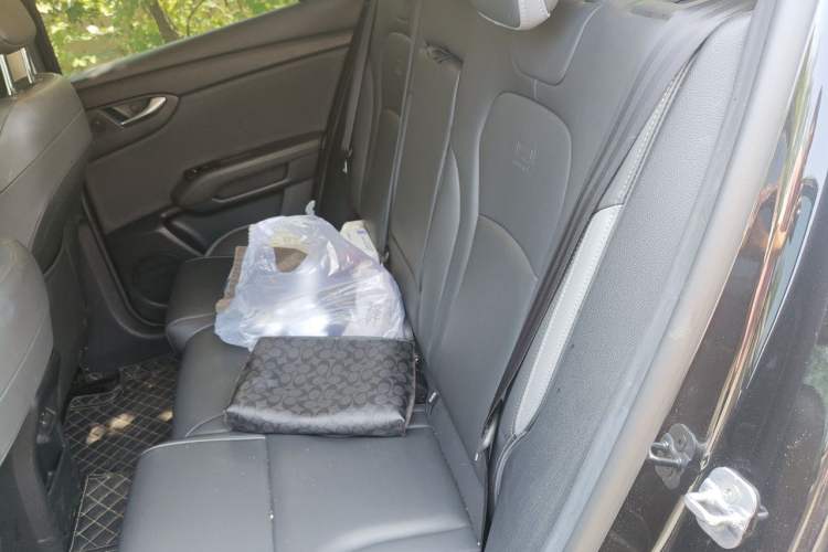 Used Qoros 7 2020 1.8T Flagship Navigation Model Left Rear Seat