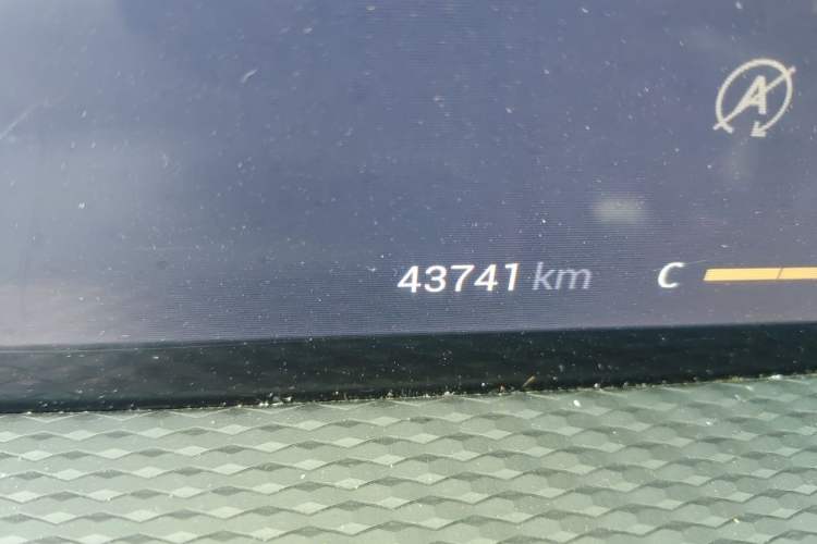 Used Qoros 7 2020 1.8T Escort Elite Edition Odometer Close Up