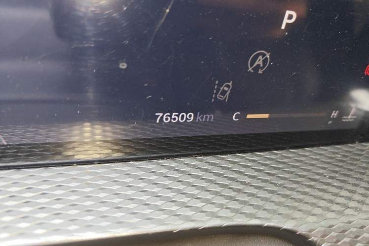 Used Qoros 7 2020 1.8T Cruise Luxury Model Odometer Close Up