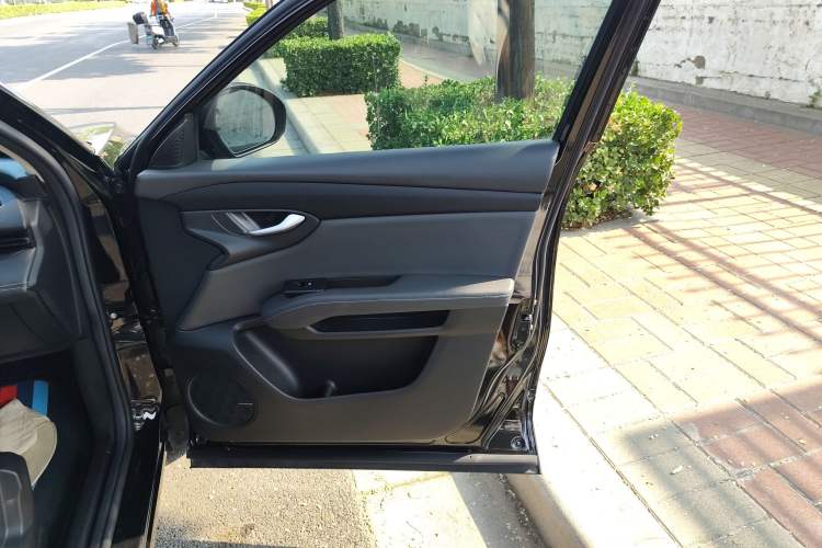 Used Qoros 7 2020 1.6T Escort Elite Model Right Front Door Interior