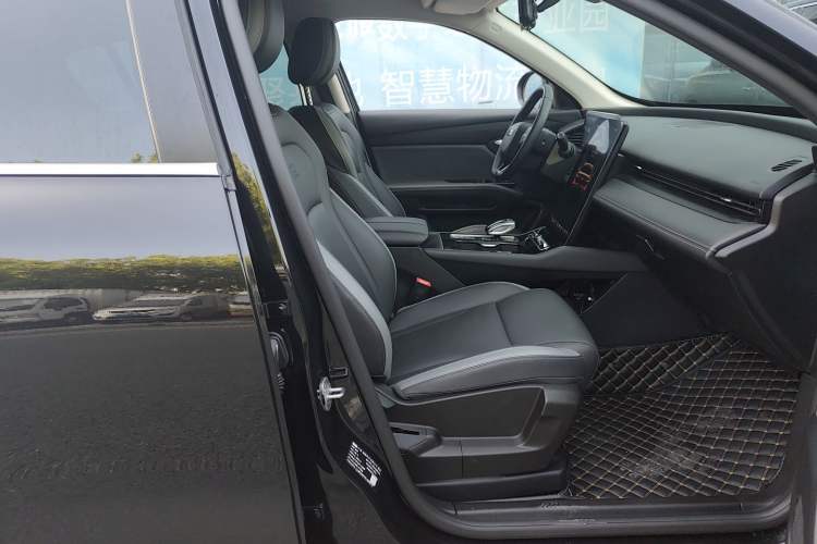 Used Qoros 7 2020 1.6T Escort Elite Model Right Front Seat