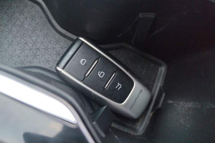 Used Qoros 7 2020 1.6T Escort Elite Model Vehicle Key