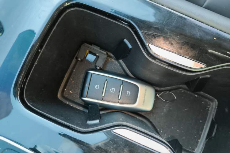 Used Qoros 7 2020 1.8T Cruise Luxury Model Vehicle Key