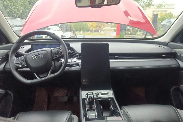 Used Qoros 7 2020 1.8T Flagship Navigation Model Center Console