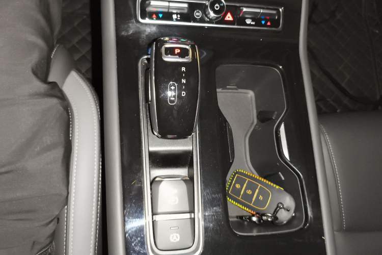 Used Qoros 7 2020 1.6T Cruise Luxury Model Gear Lever