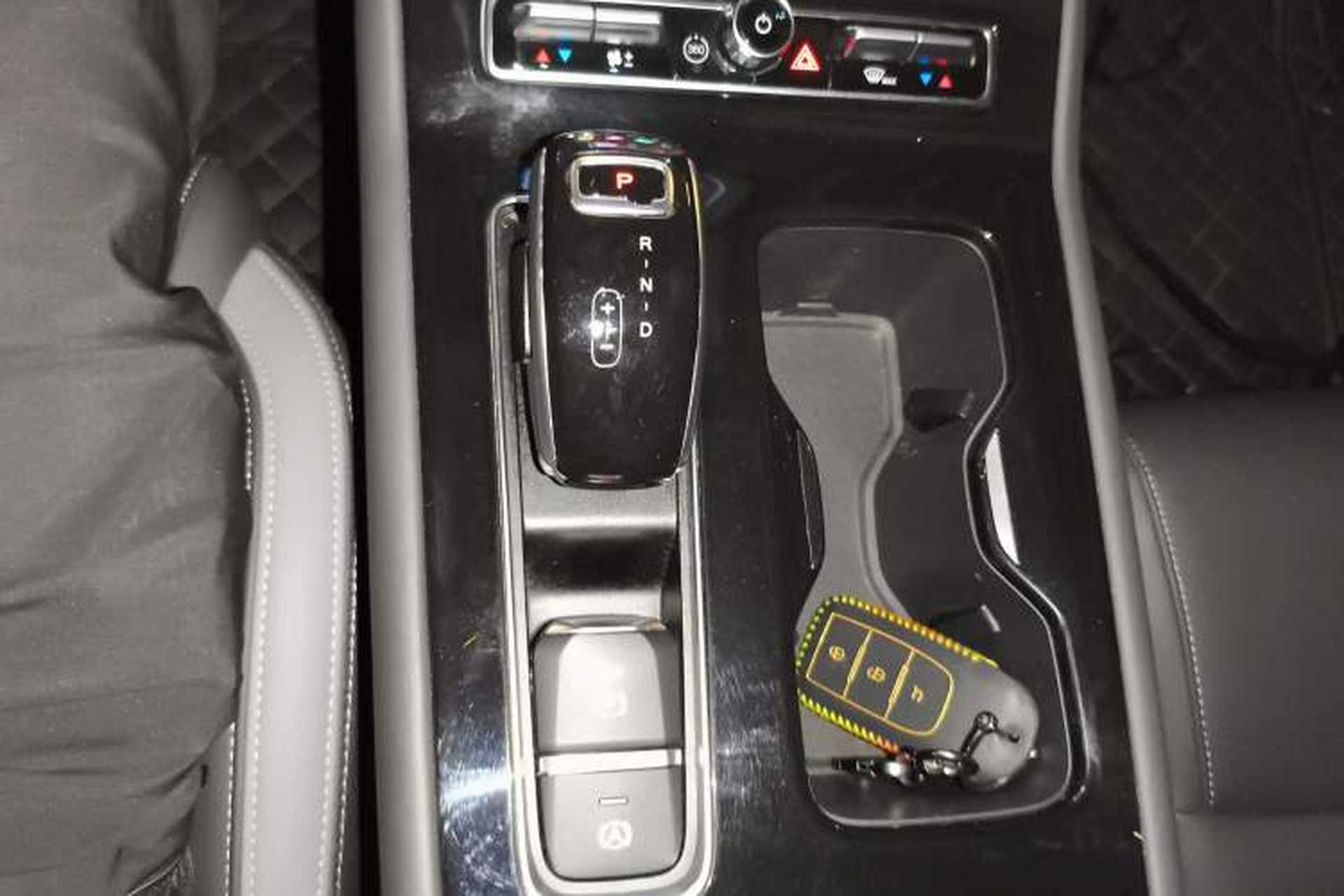 Used Qoros 7 2020 1.6T Cruise Luxury Model Gear Lever