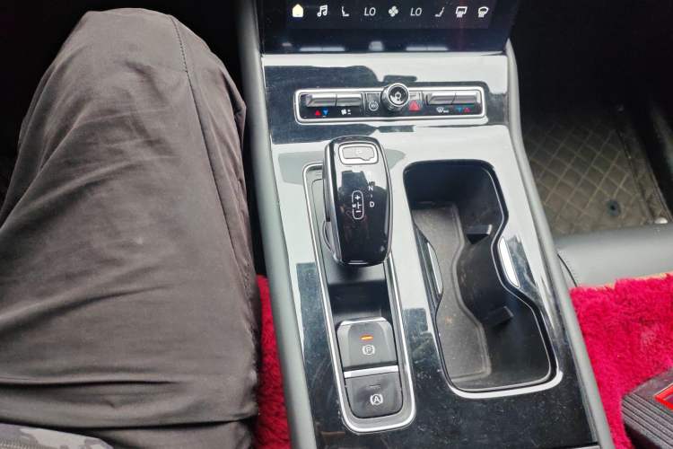 Used Qoros 7 2020 1.6T Cruise Luxury Model Gear Lever