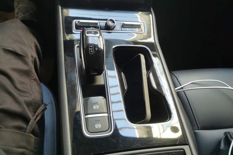 Used Qoros 7 2020 1.6T Cruise Luxury Model Gear Lever