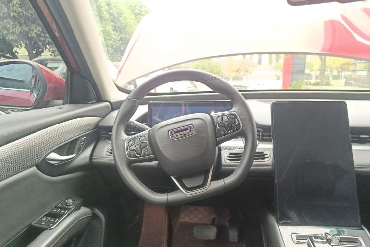 Used Qoros 7 2020 1.8T Flagship Navigation Model Steering Wheel