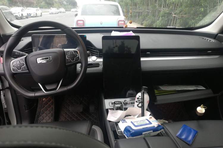 Used Qoros 7 2020 1.6T Cruise Luxury Model Center Console