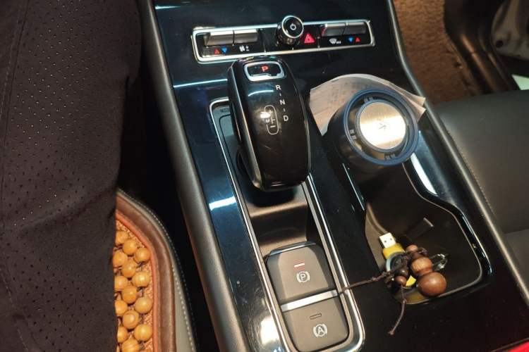 Used Qoros 7 2020 1.8T Escort Elite Edition Gear Lever