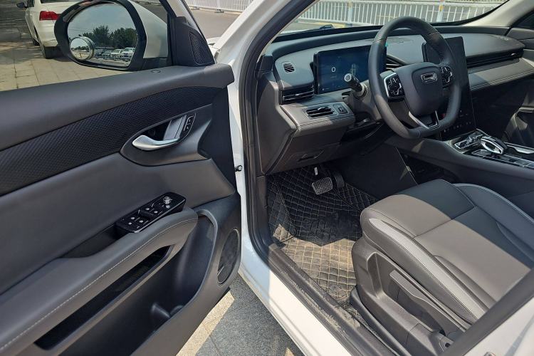 Used Qoros 7 2020 1.6T Escort Elite Model Interior 2
