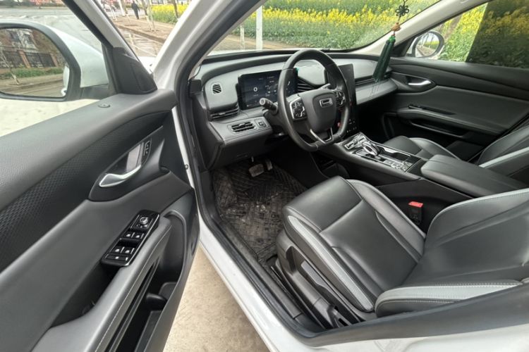 Used Qoros 7 2020 1.6T Escort Elite Model Interior 4