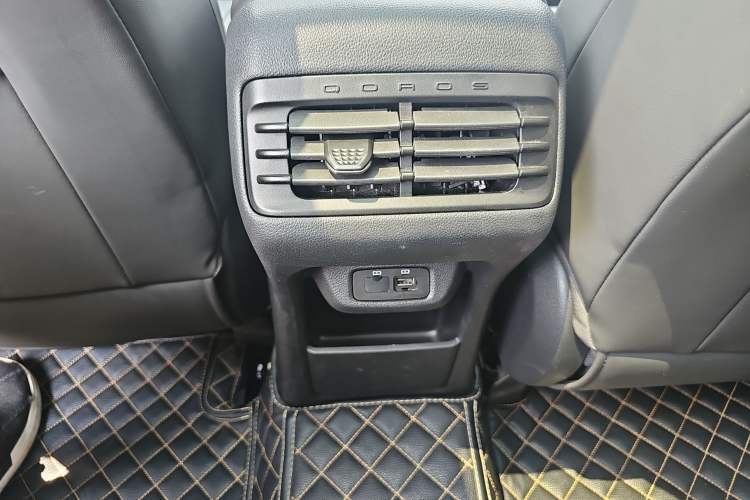 Used Qoros 7 2020 1.6T Escort Elite Model Interior 4