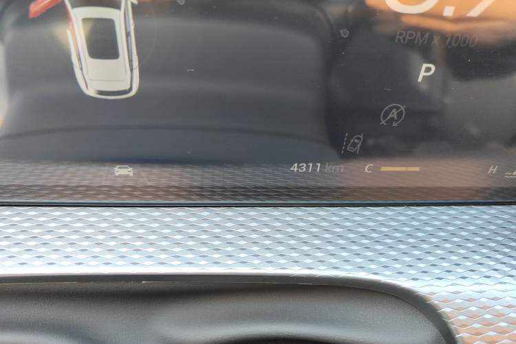 Used Qoros 7 2020 1.6T Cruise Luxury Model Odometer Close Up