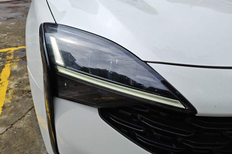 Used Qoros 7 2020 1.6T Cruise Luxury Model Right Front Headlight