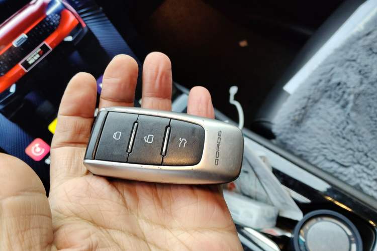 Used Qoros 7 2020 1.6T Cruise Luxury Model Vehicle Key