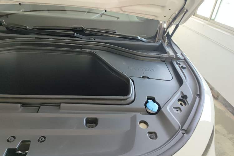 Used Radar Horizon 2023 550 km Enjoyment Edition Engine Bay Left