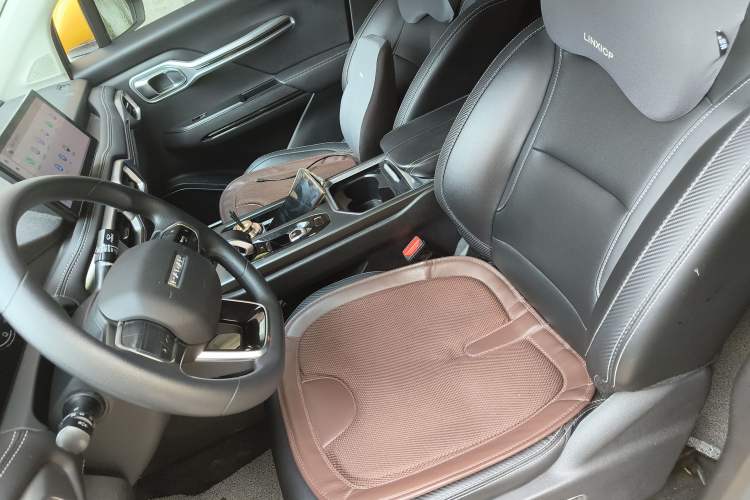 Used Radar Horizon 2023 410 km Entrepreneur Edition Left Front Seat