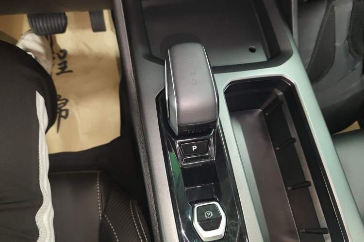 Used Radar Horizon 2023 410 km Science & Innovation Version Gear Lever