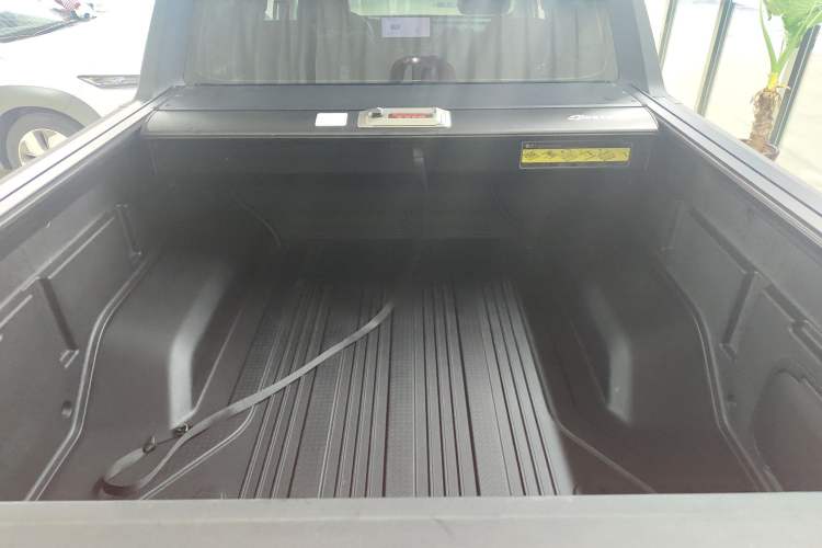 Used Radar Horizon 2023 410 km Science & Innovation Version Trunk