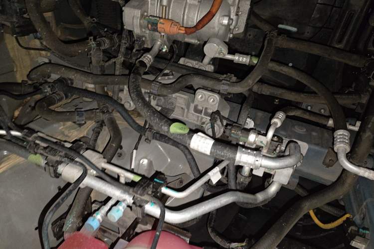 Used Radar Horizon 2023 410 km Entrepreneur Edition Engine Bay Right