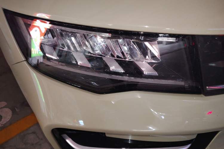 Used Radar Horizon 2023 550 km Creator Edition Exterior 6