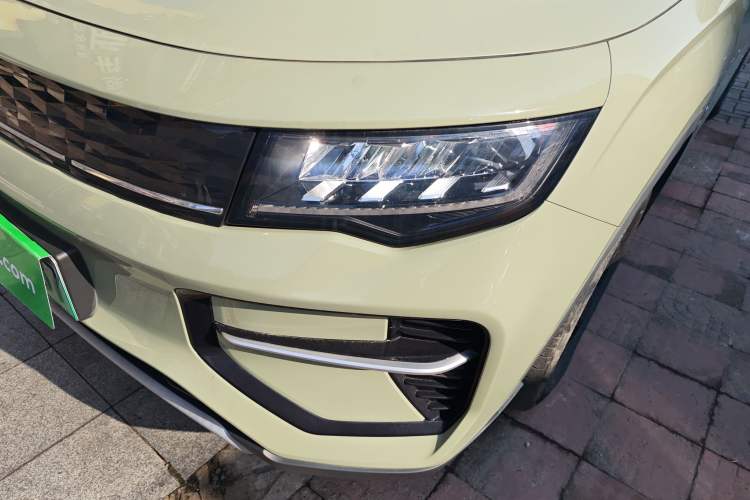 Used Radar Horizon 2023 550 km Creator Edition Left Front Headlight