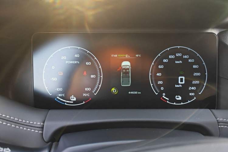 Used Radar Horizon 2023 550 km Creator Edition Odometer Close Up