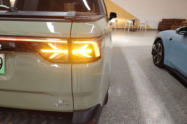Used Radar Horizon 2023 550 km Creator Edition Right Rear Taillight