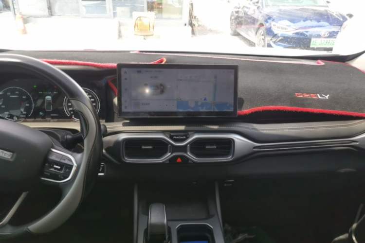 Used Radar Horizon 2023 410 km Launch Edition Audio And AC Panel