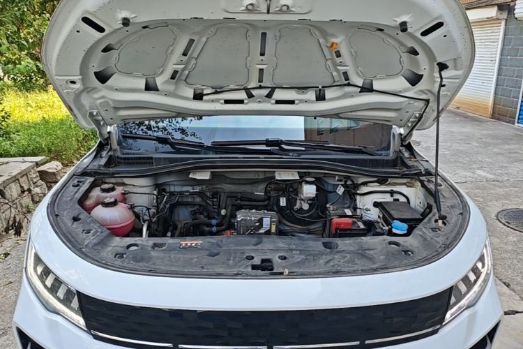 Used Radar Horizon 2023 410 km Entrepreneur Edition Engine Bay