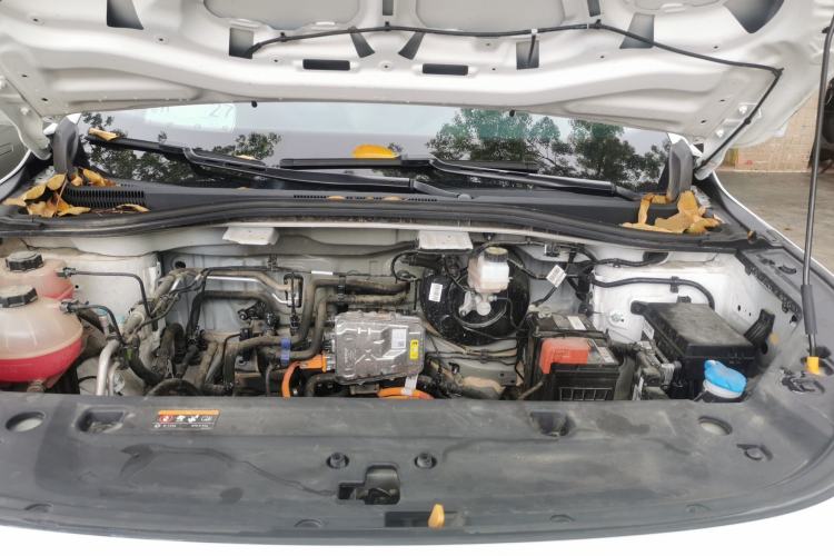 Used Radar Horizon 2023 410 km Entrepreneur Edition Engine Bay