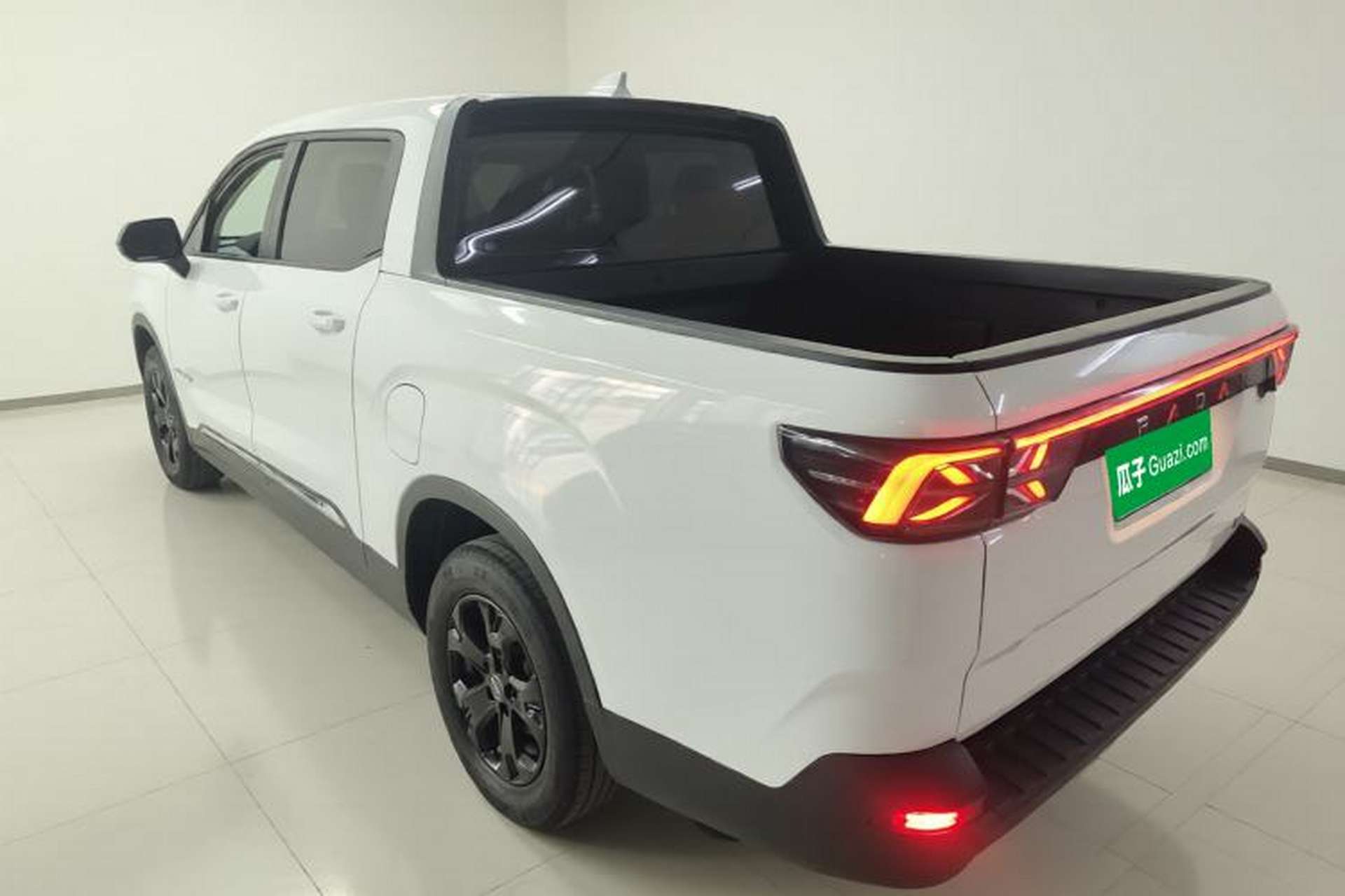 Used Radar Horizon 2023 410 km Entrepreneur Edition Exterior 2