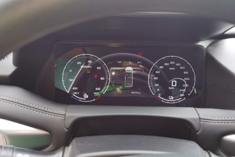 Used Radar Horizon 2023 410 km Entrepreneur Edition Instrument Cluster
