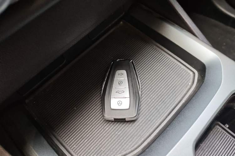 Used Radar Horizon 2023 410 km Entrepreneur Edition Interior 1