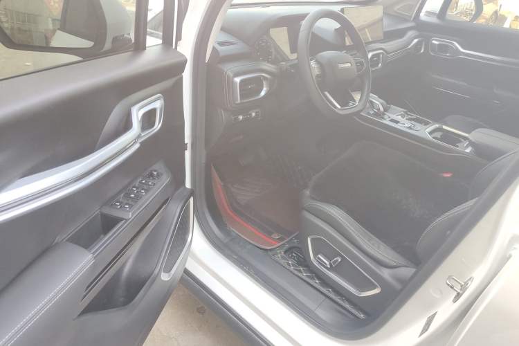 Used Radar Horizon 2023 410 km Entrepreneur Edition Interior 3