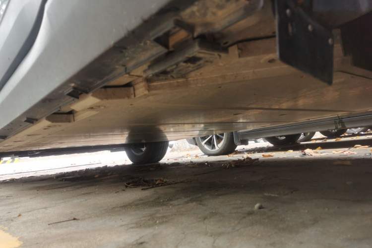 Used Radar Horizon 2023 410 km Entrepreneur Edition Left Side Sill