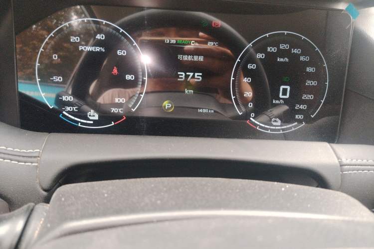 Used Radar Horizon 2023 410 km Entrepreneur Edition Odometer Close Up